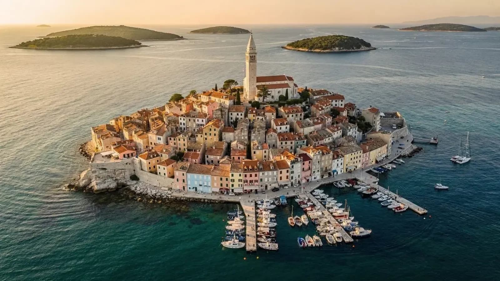 Rovinj, the Istrian coastal town that hosted HROUG 2024.